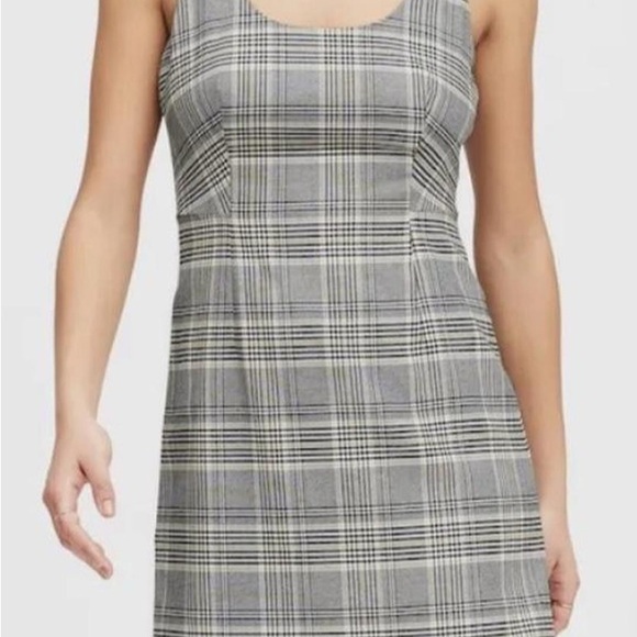 Banana Republic Dresses & Skirts - Banana Republic Black and White Plaid Mini Dress